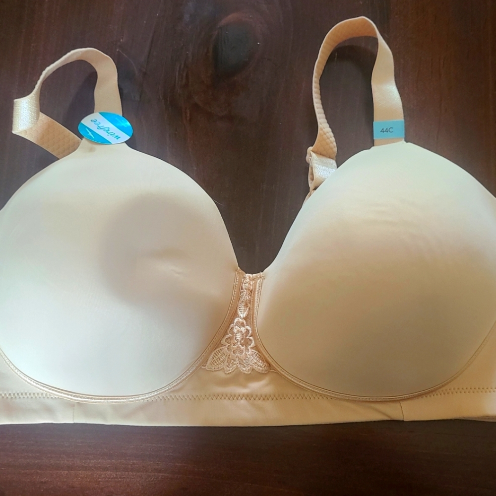 Vanity Fair Cream T-Shirt Bra with Smooth Molded Cups